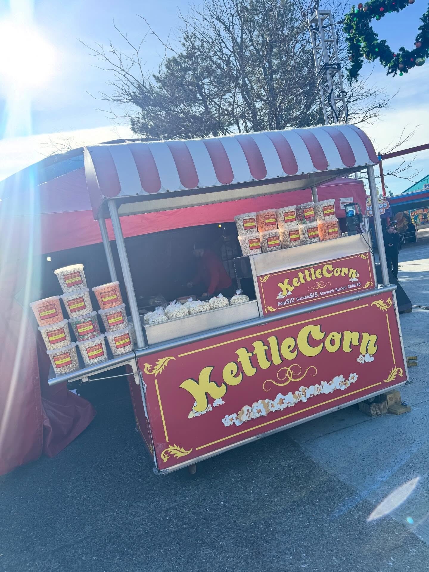 Popcorn for Parties: Feeding a Crowd the Best Darn Way